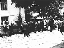 З допомогою громадських акцій вдалось добитися повернення храму віруючим З допомогою громадських акцій вдалось добитися повернення храму віруючим